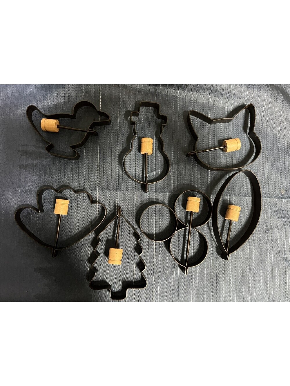 Lot of 7 Norpro Metal Wood Handled Cookie Cutters Nonstick & Nestle Diner Tin